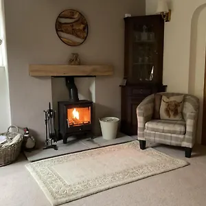Picturesque Stone In The Heart Of North Yorkshire Village - Hideaway Holiday home York